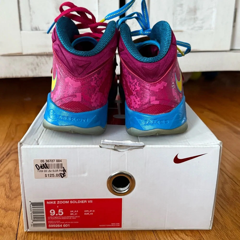 Nike LeBron Zoom Soldier VII Basketball Shoes